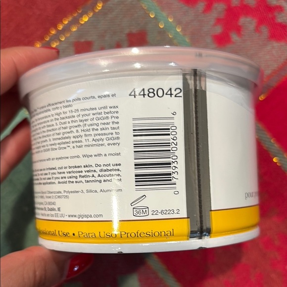 Gigi Crème Wax for Sensitive Skin - White and Yellow - Picture 3 of 4